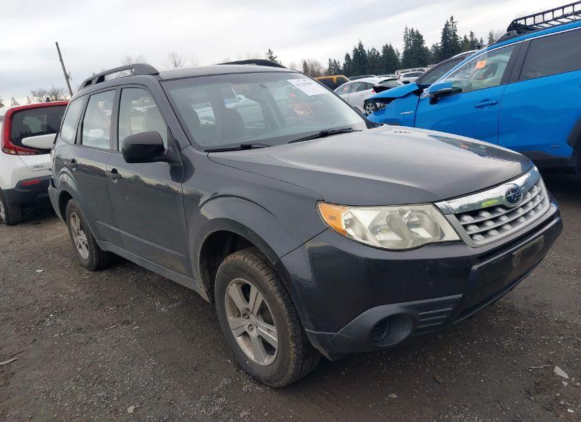 2013 Subaru Forester 2.5X (VIN JF2SHABC8DH434948) main photo