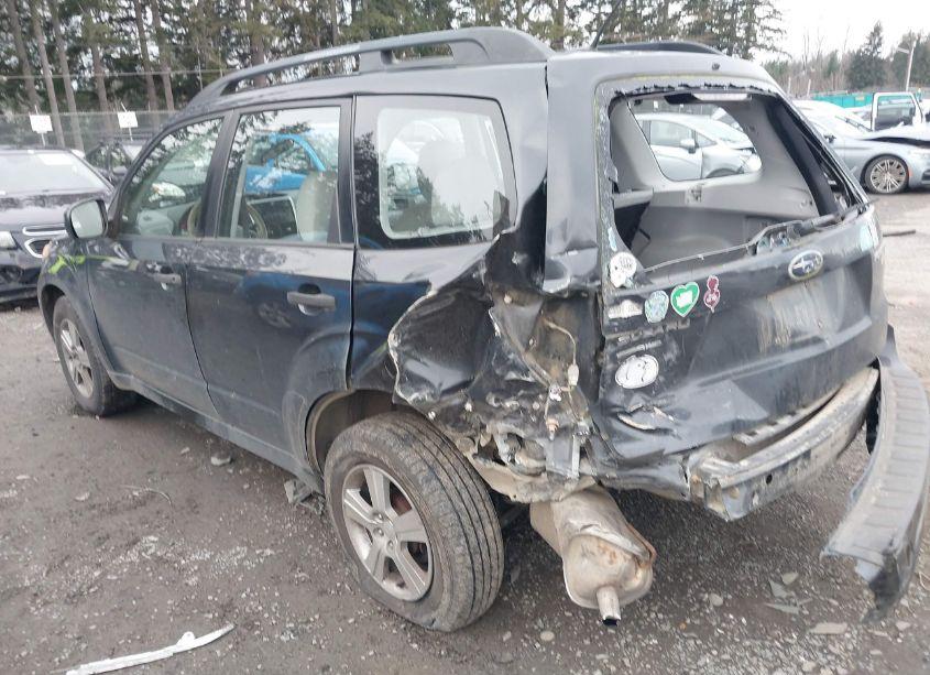 Photo 3 of 2013 Subaru Forester 2.5X (VIN JF2SHABC8DH434948)