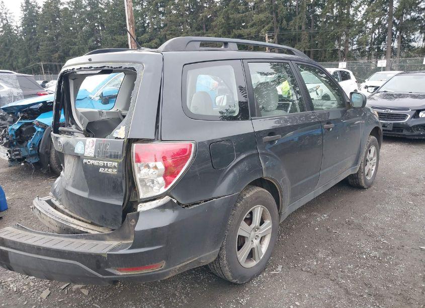 Photo 4 of 2013 Subaru Forester 2.5X (VIN JF2SHABC8DH434948)