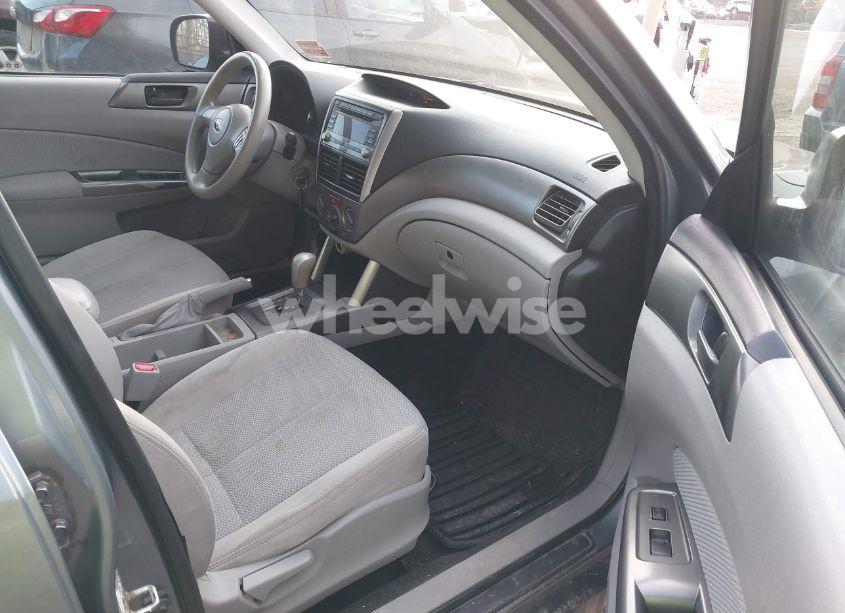 Photo 5 of 2011 Subaru Forester 2.5X (VIN JF2SHABC9BH710499)