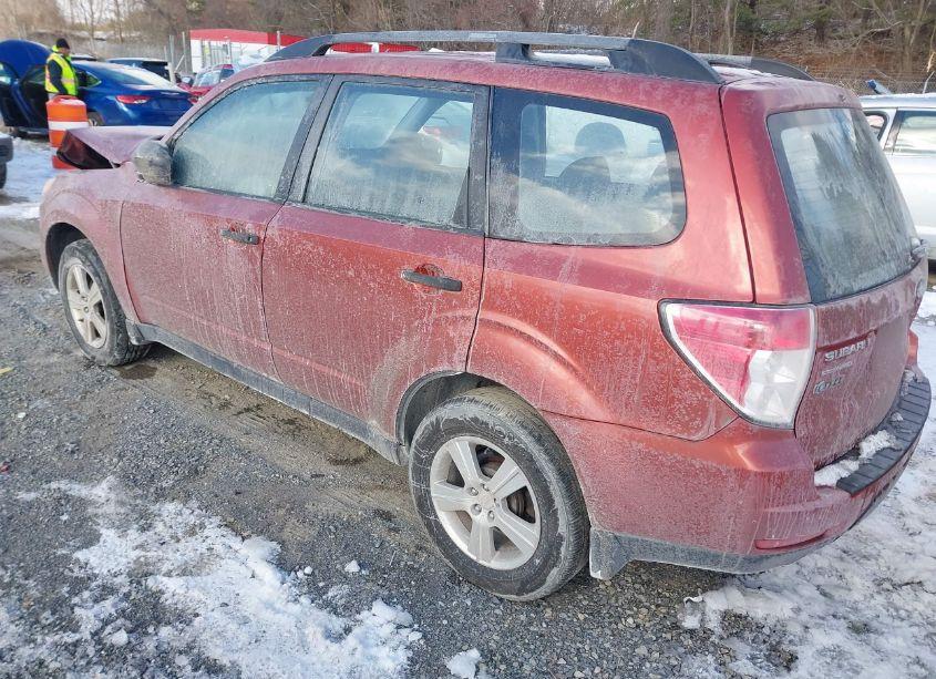 Photo 3 of 2011 Subaru Forester 2.5X (VIN JF2SHABC9BH738528)