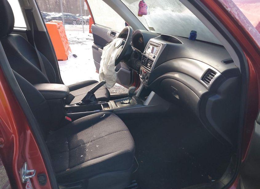 Photo 5 of 2011 Subaru Forester 2.5X (VIN JF2SHABC9BH738528)
