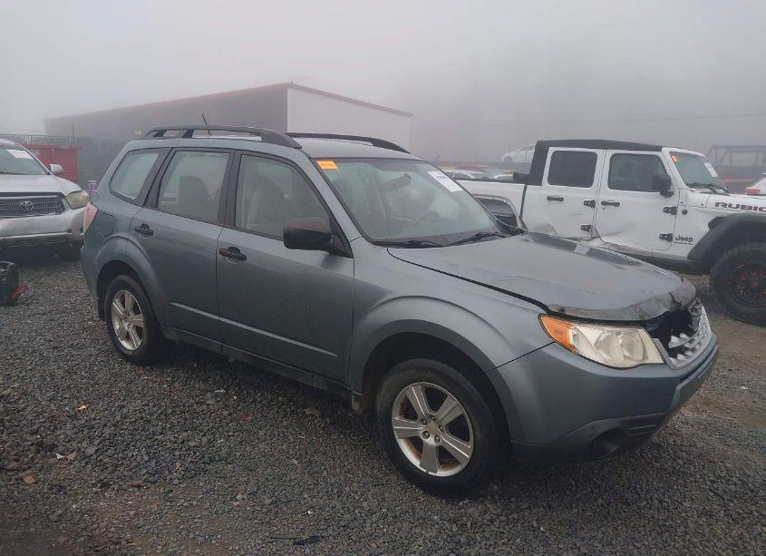 2011 Subaru Forester 2.5X (VIN JF2SHABC9BH765440) main photo