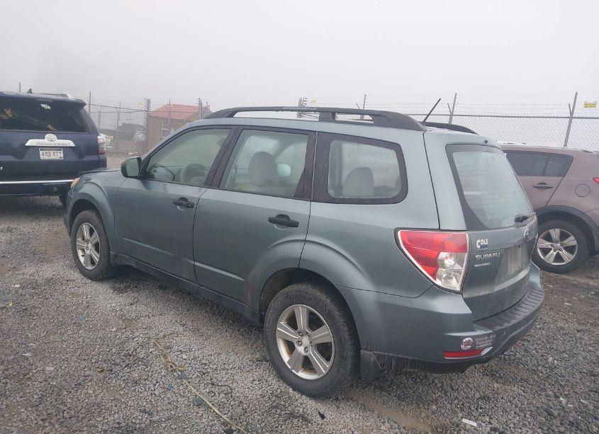 Photo 3 of 2011 Subaru Forester 2.5X (VIN JF2SHABC9BH765440)