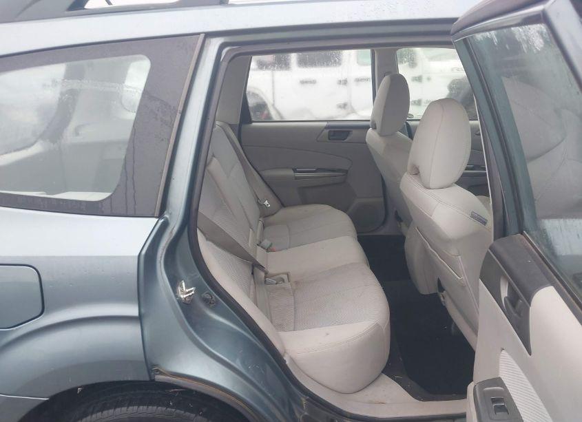Photo 8 of 2011 Subaru Forester 2.5X (VIN JF2SHABC9BH765440)