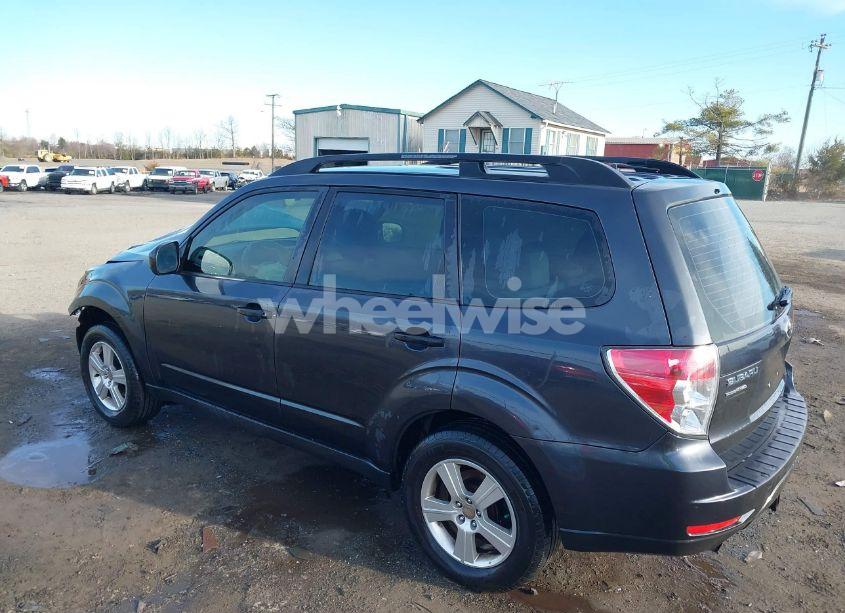 Photo 3 of 2012 Subaru Forester 2.5X (VIN JF2SHABC9CH440661)