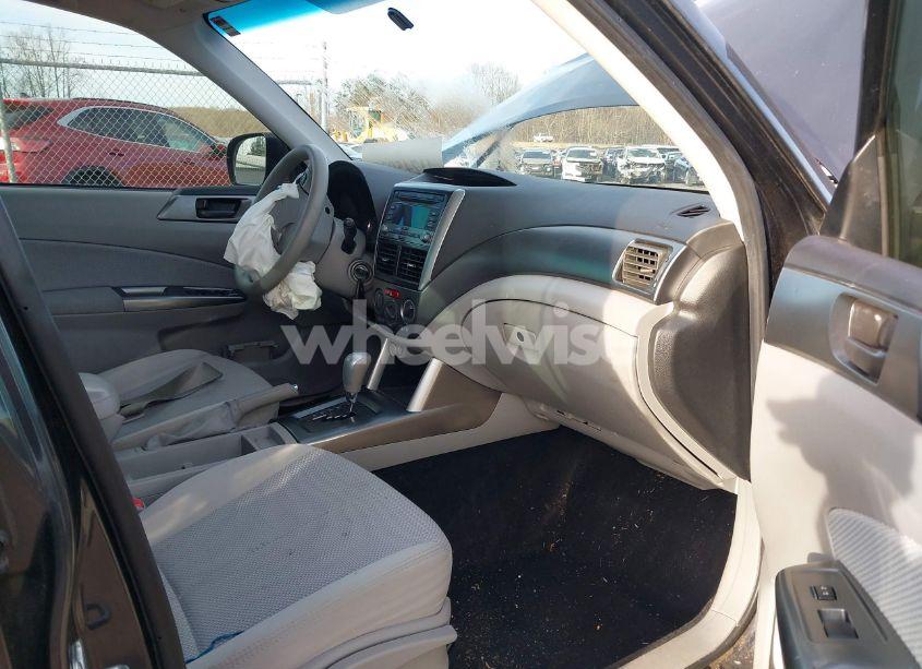 Photo 5 of 2012 Subaru Forester 2.5X (VIN JF2SHABC9CH440661)