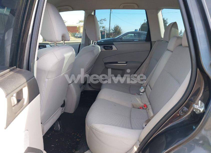 Photo 8 of 2012 Subaru Forester 2.5X (VIN JF2SHABC9CH440661)