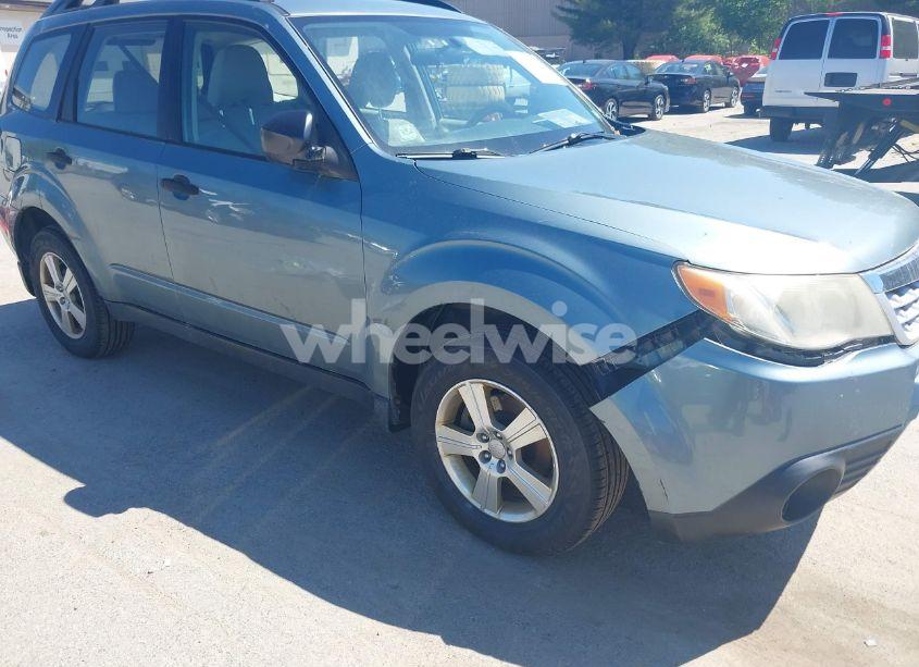 Photo 6 of 2013 Subaru Forester 2.5X (VIN JF2SHABC9DG404623)