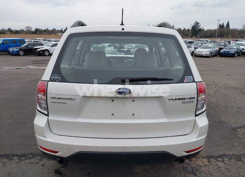 Photo 16 of 2013 Subaru Forester 2.5X (VIN JF2SHABC9DG419820)