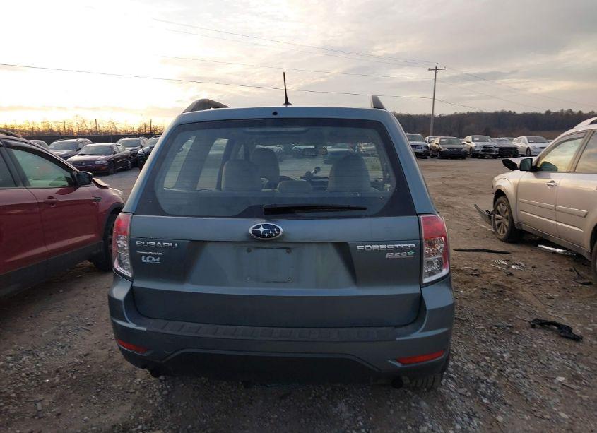Photo 16 of 2013 Subaru Forester 2.5X (VIN JF2SHABC9DH418385)