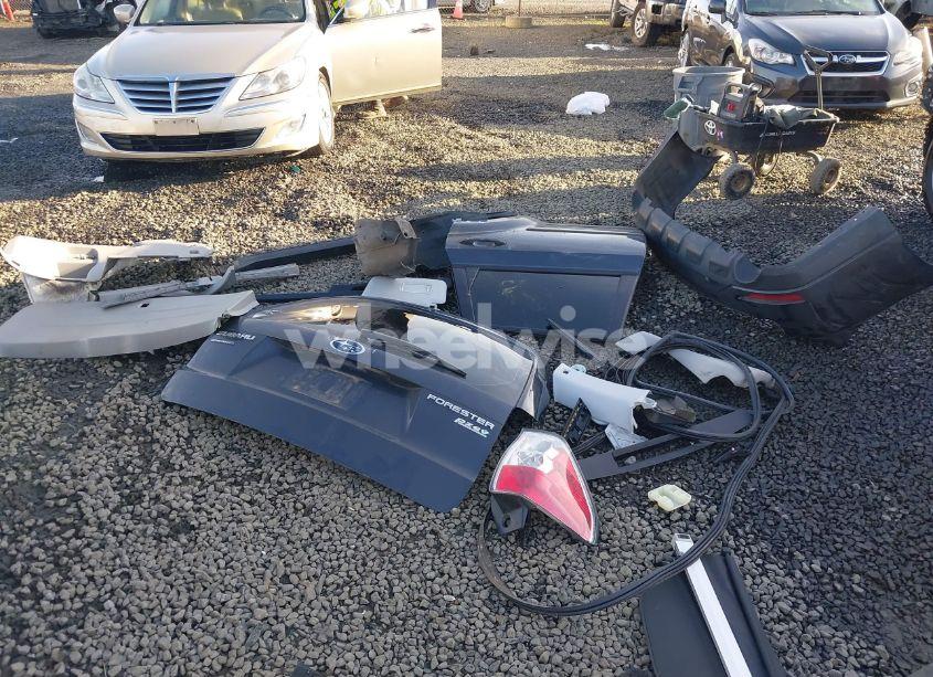 Photo 12 of 2013 Subaru Forester 2.5X (VIN JF2SHABC9DH423053)