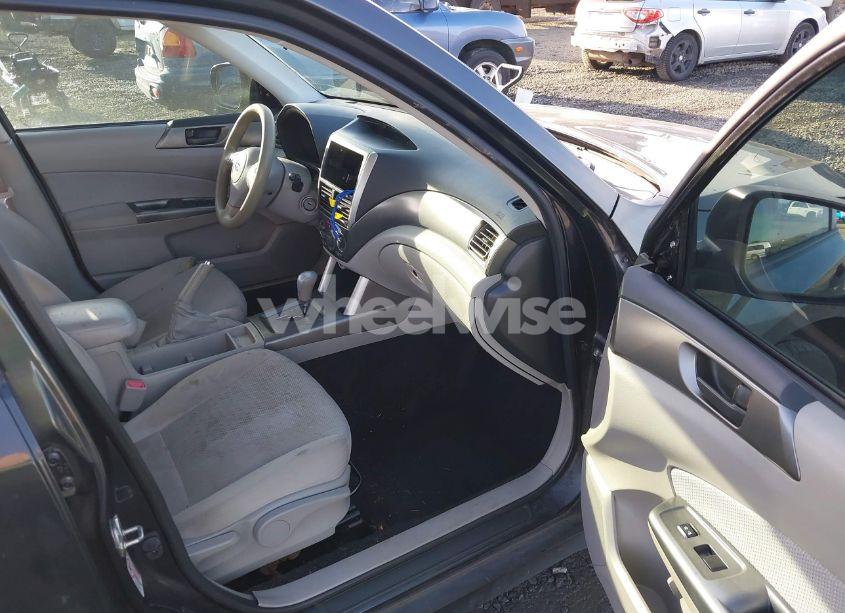 Photo 5 of 2013 Subaru Forester 2.5X (VIN JF2SHABC9DH423053)