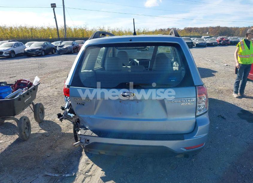 Photo 16 of 2011 Subaru Forester 2.5X (VIN JF2SHABCXBH741762)