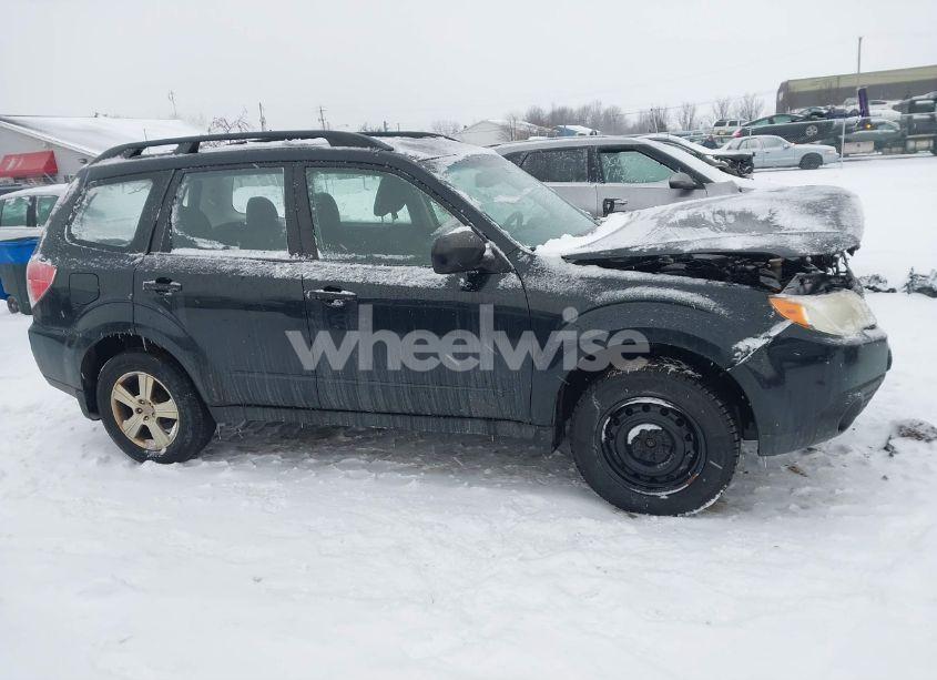 Photo 13 of 2011 Subaru Forester 2.5X (VIN JF2SHABCXBH760490)