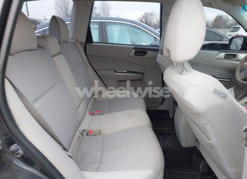Photo 8 of 2012 Subaru Forester 2.5X (VIN JF2SHABCXCH469585)