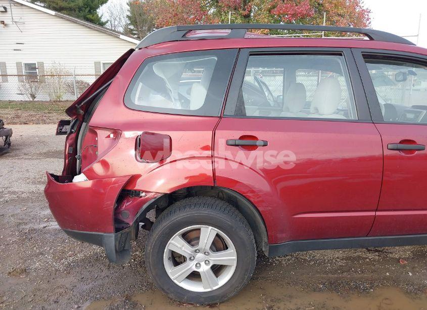 Photo 18 of 2013 Subaru Forester 2.5X (VIN JF2SHABCXDH416600)