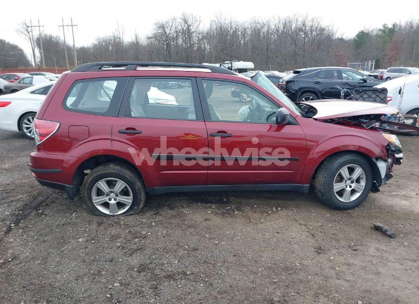 Photo 12 of 2013 Subaru Forester 2.5X (VIN JF2SHABCXDH438385)