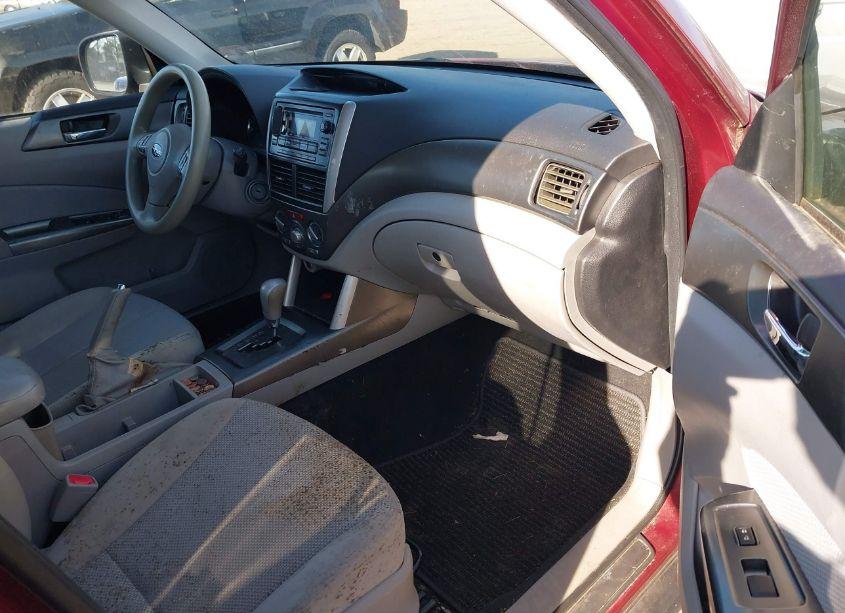 Photo 5 of 2011 Subaru Forester 2.5X PREMIUM (VIN JF2SHACC0BH702516)