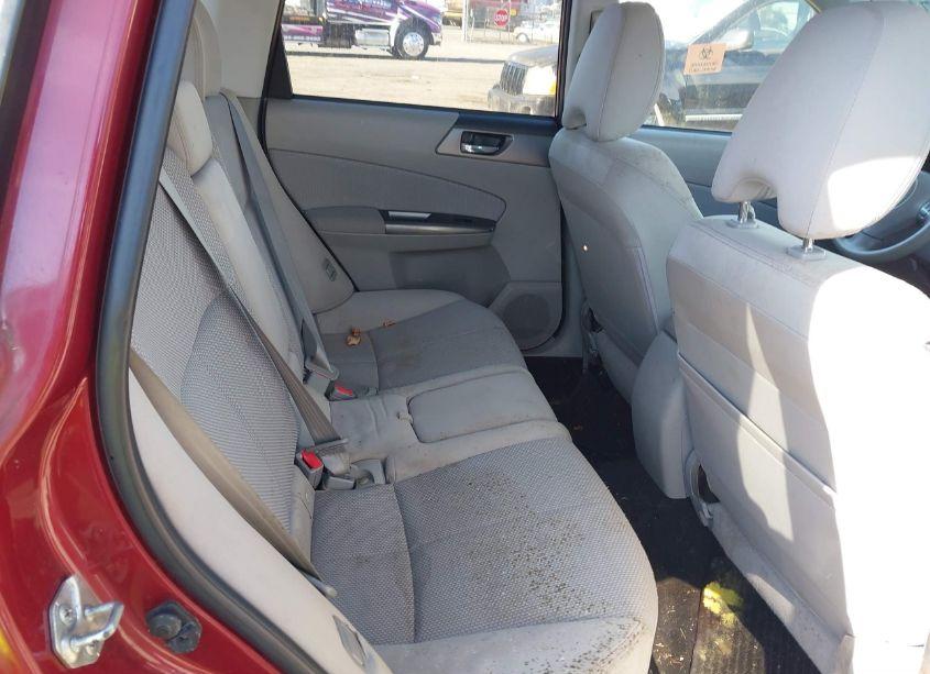 Photo 8 of 2011 Subaru Forester 2.5X PREMIUM (VIN JF2SHACC0BH702516)