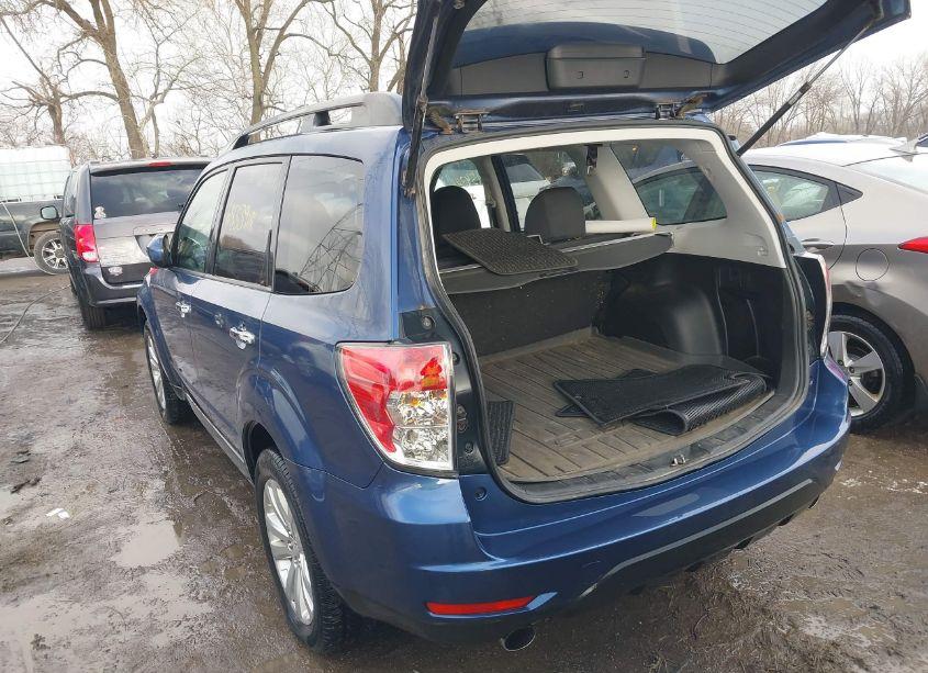 Photo 3 of 2012 Subaru Forester 2.5X PREMIUM (VIN JF2SHACC0CG415071)