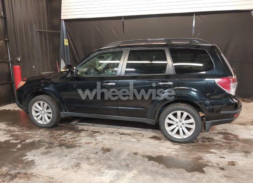 Photo 14 of 2011 Subaru Forester 2.5X PREMIUM (VIN JF2SHACC1BG732095)