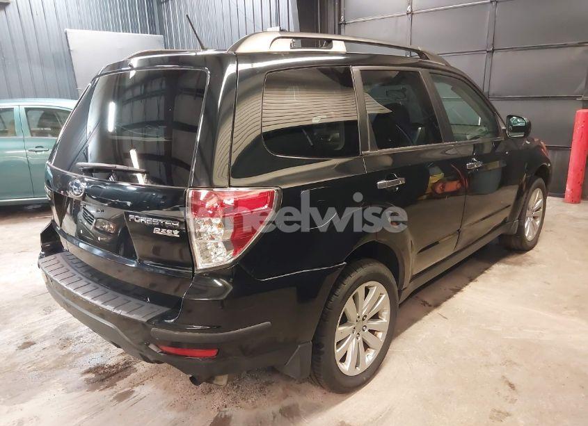 Photo 4 of 2011 Subaru Forester 2.5X PREMIUM (VIN JF2SHACC1BG732095)