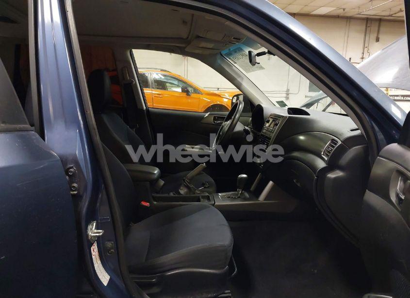 Photo 5 of 2011 Subaru Forester 2.5X PREMIUM (VIN JF2SHACC1BH728221)