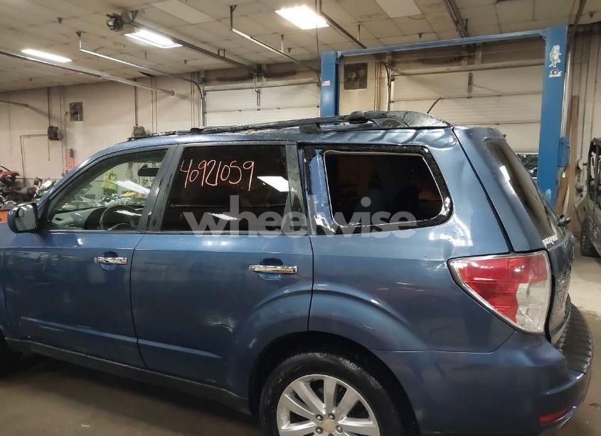 Photo 6 of 2011 Subaru Forester 2.5X PREMIUM (VIN JF2SHACC1BH728221)