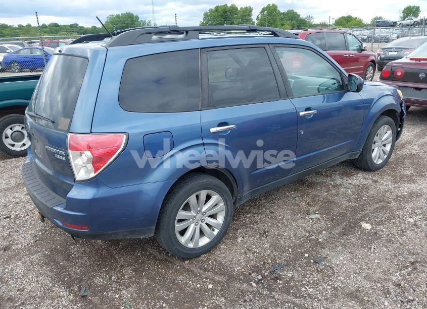 Photo 4 of 2011 Subaru Forester 2.5X PREMIUM (VIN JF2SHACC3BH720685)