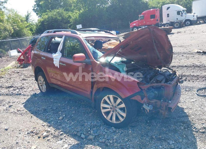 2011 Subaru Forester 2.5X PREMIUM (VIN JF2SHACCXBH707402) main photo