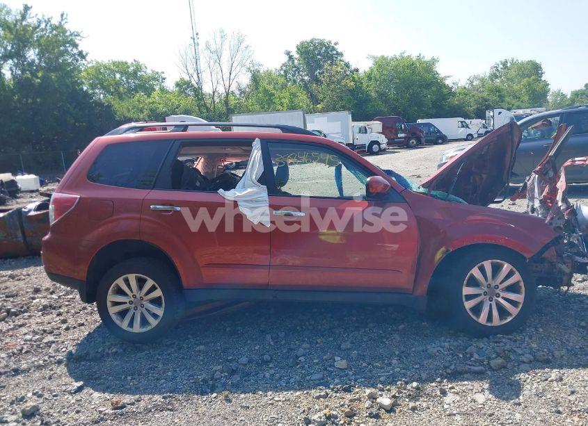 Photo 13 of 2011 Subaru Forester 2.5X PREMIUM (VIN JF2SHACCXBH707402)