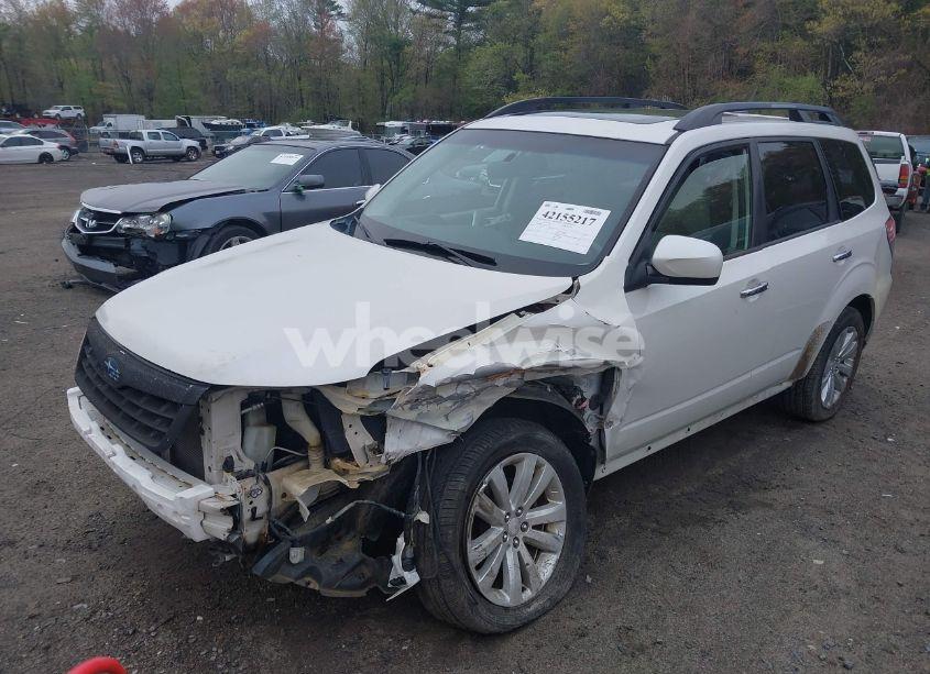 Photo 2 of 2011 Subaru Forester 2.5X PREMIUM (VIN JF2SHADC0BH715216)