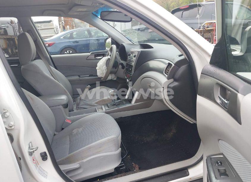 Photo 5 of 2011 Subaru Forester 2.5X PREMIUM (VIN JF2SHADC0BH715216)