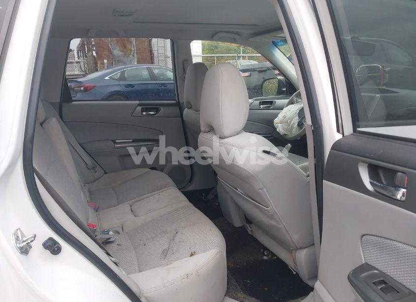 Photo 8 of 2011 Subaru Forester 2.5X PREMIUM (VIN JF2SHADC0BH715216)