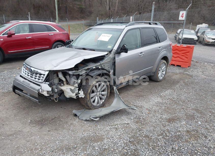 Photo 2 of 2011 Subaru Forester 2.5X PREMIUM (VIN JF2SHADC0BH755960)