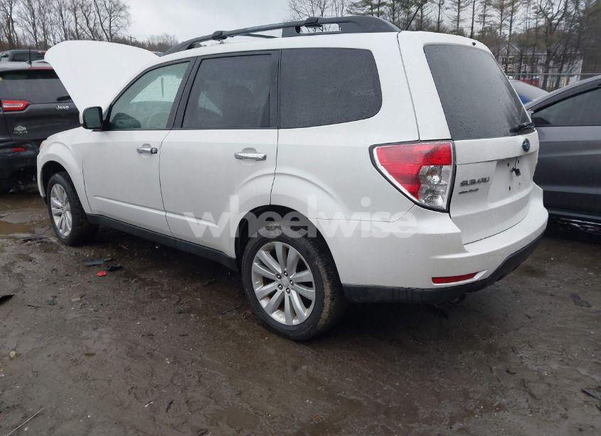 Photo 3 of 2012 Subaru Forester 2.5X PREMIUM (VIN JF2SHADC0CH405231)