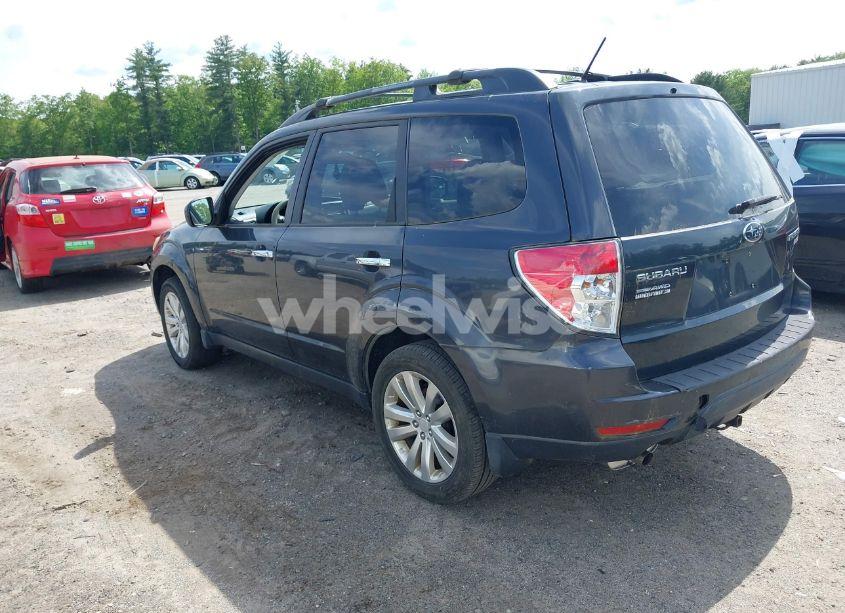 Photo 3 of 2012 Subaru Forester 2.5X PREMIUM (VIN JF2SHADC0CH431294)