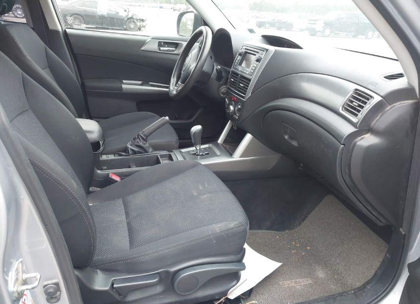 Photo 5 of 2013 Subaru Forester 2.5X PREMIUM (VIN JF2SHADC0DH400757)