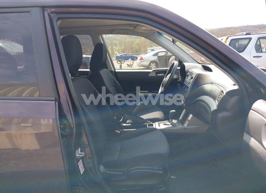 Photo 5 of 2013 Subaru Forester 2.5X PREMIUM (VIN JF2SHADC0DH418224)