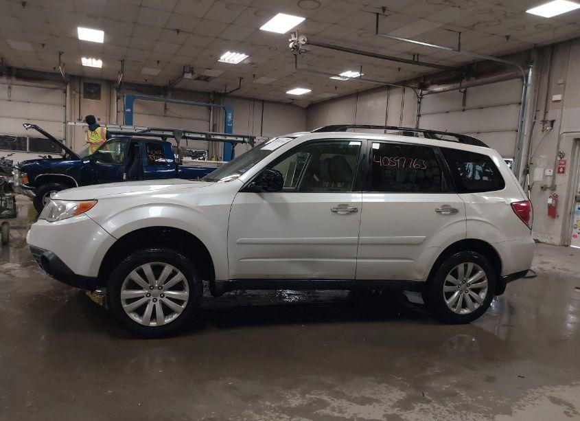 Photo 14 of 2013 Subaru Forester 2.5X PREMIUM (VIN JF2SHADC0DH436805)