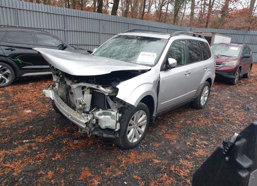 Photo 2 of 2011 Subaru Forester 2.5X PREMIUM (VIN JF2SHADC1BH700854)