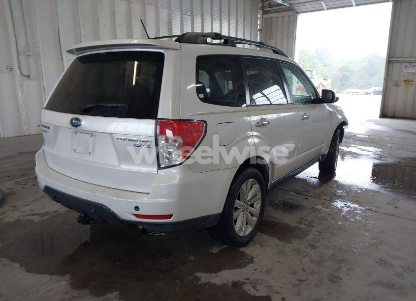 Photo 4 of 2011 Subaru Forester 2.5X PREMIUM (VIN JF2SHADC1BH717637)