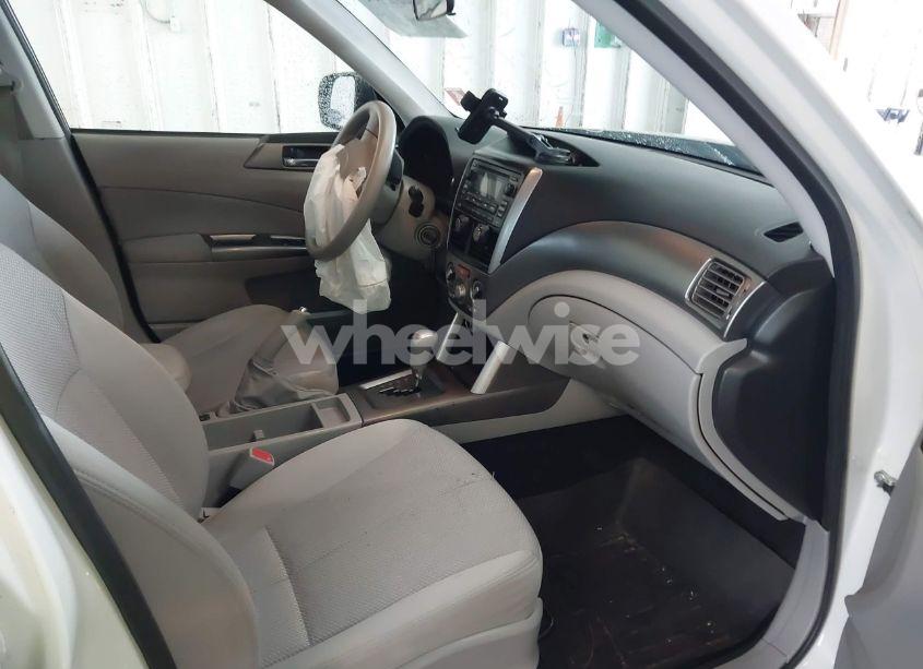 Photo 5 of 2011 Subaru Forester 2.5X PREMIUM (VIN JF2SHADC1BH717637)