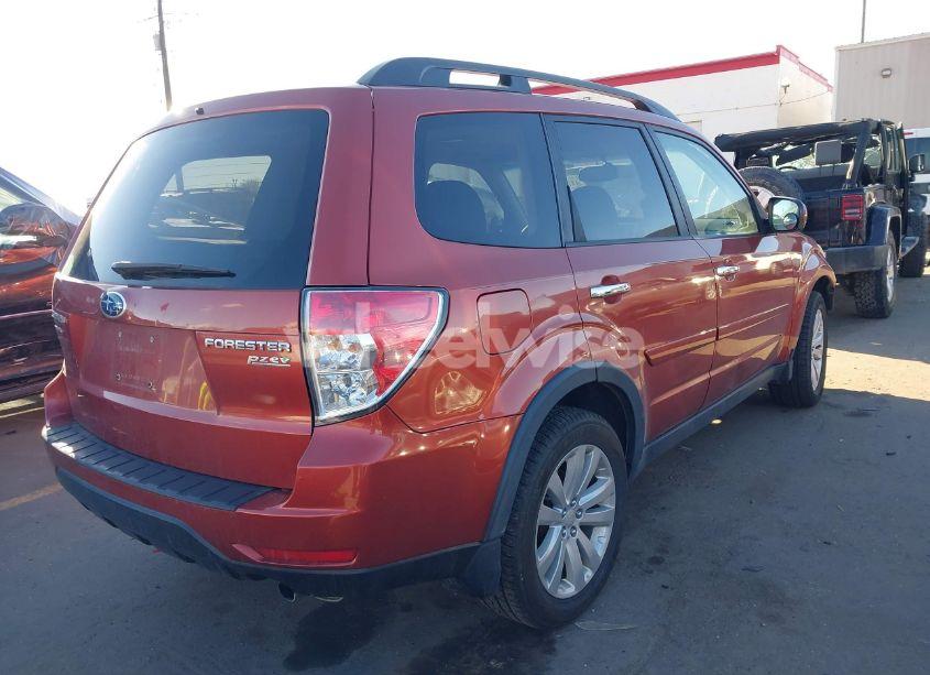 Photo 4 of 2011 Subaru Forester 2.5X PREMIUM (VIN JF2SHADC1BH758432)