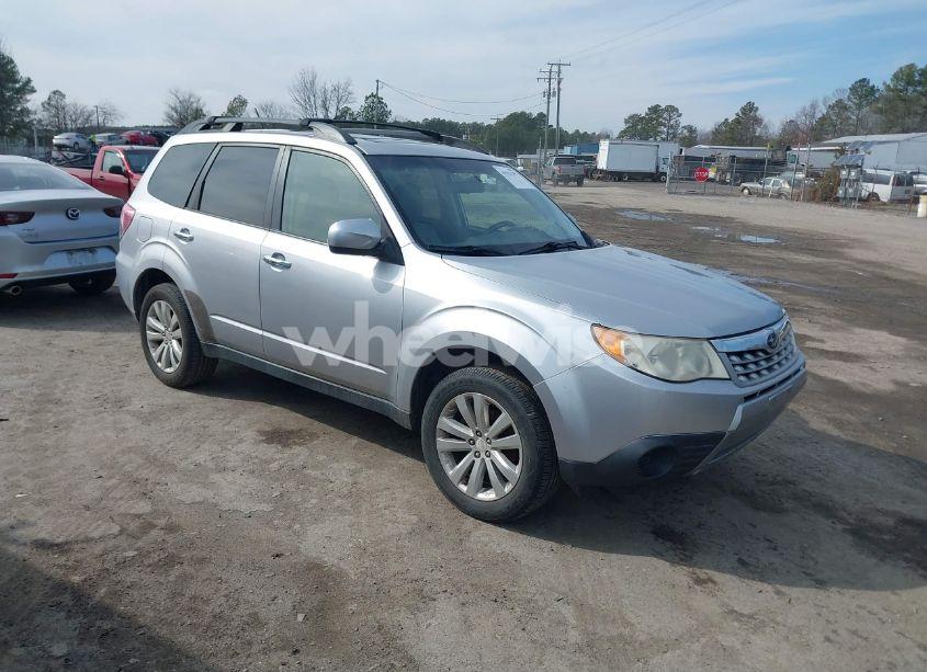 2012 Subaru Forester 2.5X PREMIUM (VIN JF2SHADC1CH414570) main photo