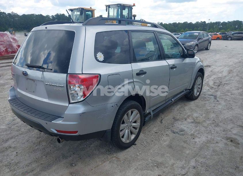 Photo 4 of 2013 Subaru Forester 2.5X PREMIUM (VIN JF2SHADC1DH435534)