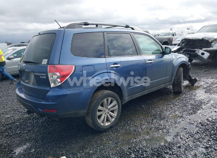 Photo 4 of 2011 Subaru Forester 2.5X PREMIUM (VIN JF2SHADC2BH736018)