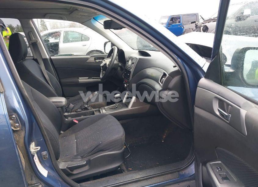 Photo 5 of 2011 Subaru Forester 2.5X PREMIUM (VIN JF2SHADC2BH736018)