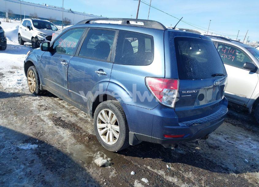 Photo 3 of 2011 Subaru Forester 2.5X PREMIUM (VIN JF2SHADC2BH751862)